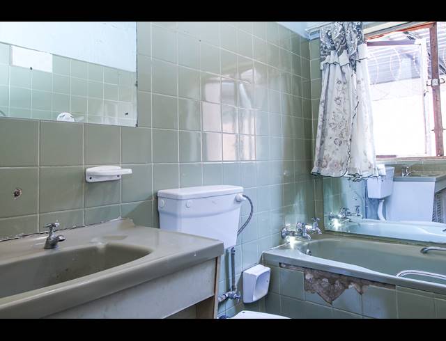7 BEDROOM FREEHOLD FOR SALE IN BRIXTON
